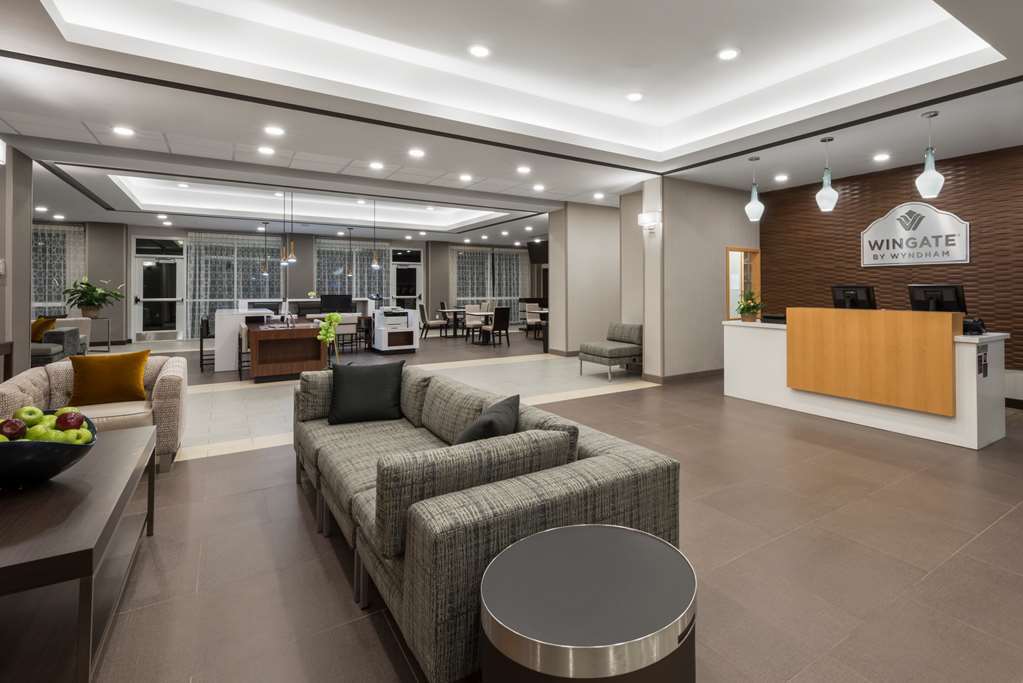 Wingate By Wyndham Denver Airport Интерьер фото